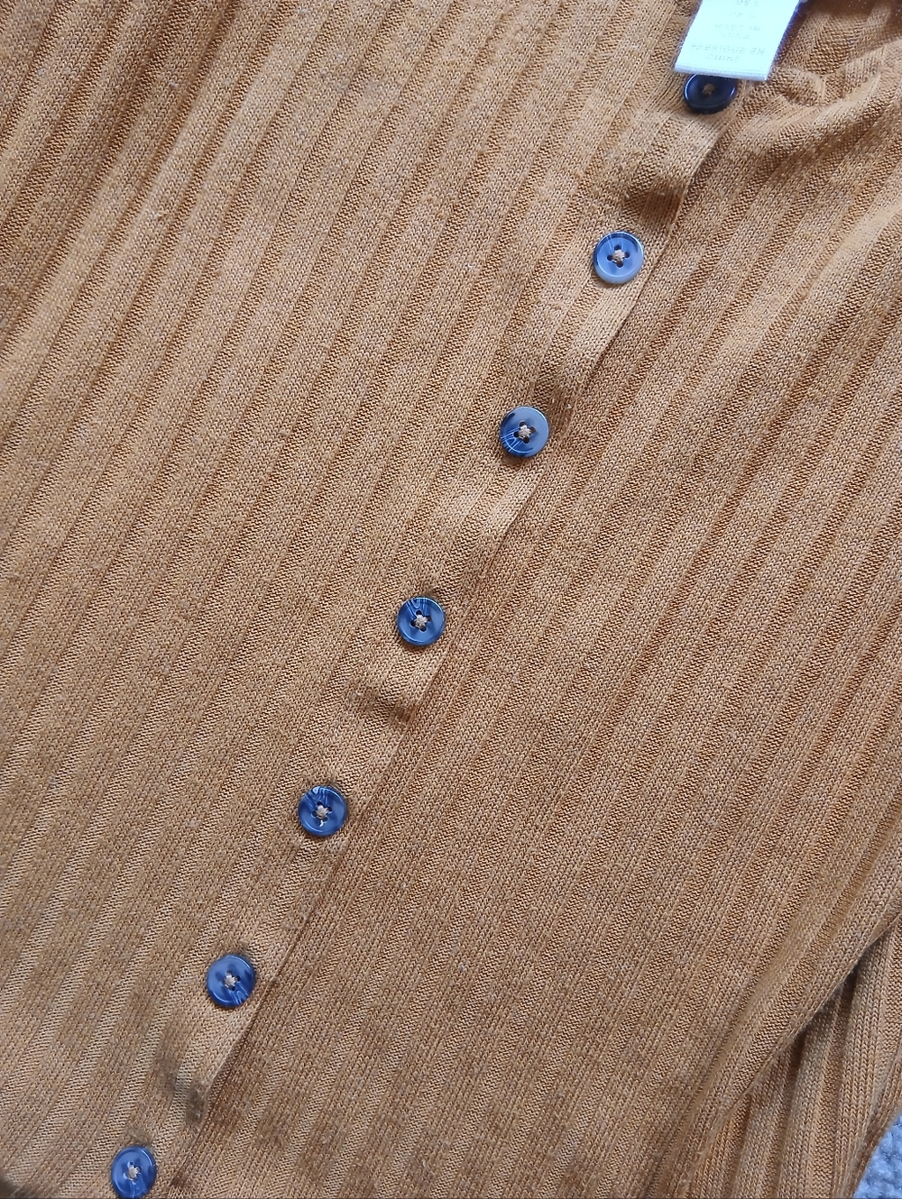 H&M Ribbed Button-Front Tank Top - Picture 3 of 4